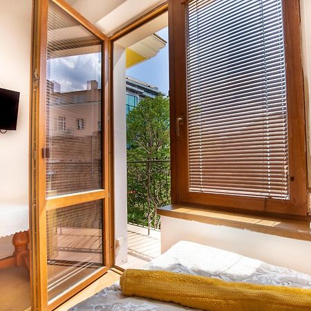 En-Suite Rooms: Novа Guesthouse In Sofia Center Exterior photo